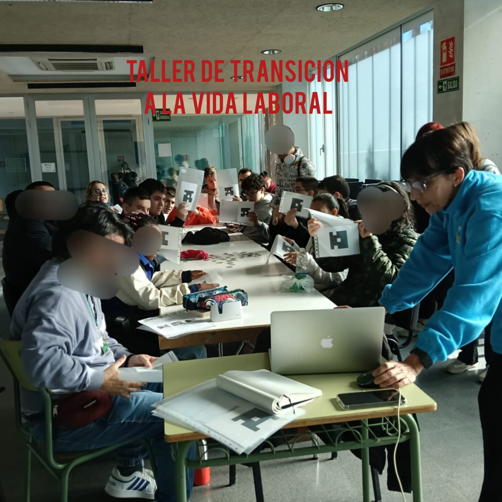 4FAKENEWSENELTRABAJO